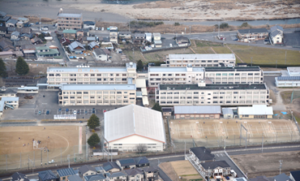 三重県立名張高等学校の校舎