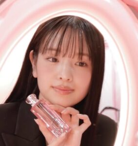 横田真悠さんの顔